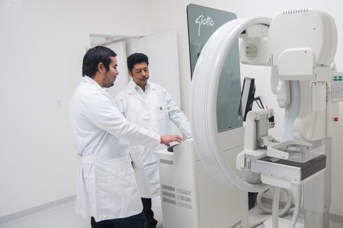 Aumentará 13% costo de atención médica en México por devaluación del peso: Aon