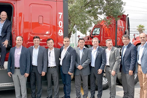 Expande su flotilla Xpress International