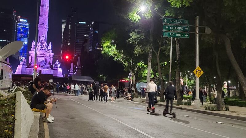 ‘EmPANizan’ el Ángel de la Independencia para festejo de Taboada