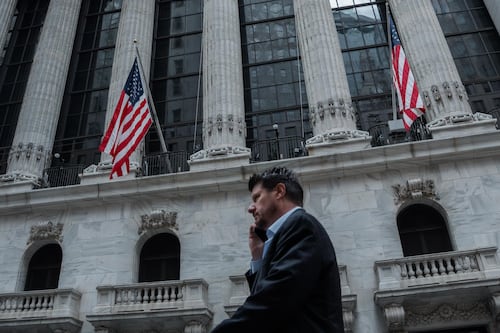 Wall Street cae por pérdidas en empresas tecnológicas e incertidumbre por la guerra en Irán