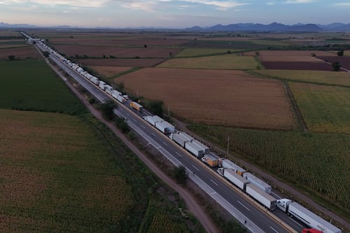 Día 2 de bloqueos de transportistas y agricultores en México: ¿Qué carreteras aún están tomadas?