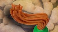 ‘Vi unas muñecas a las que les salía plastilina’: Así nació Pelón Pelo Rico, el dulce que ya no es mexicano