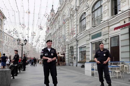 Auto embiste a peatones en Sochi; habría al menos un muerto