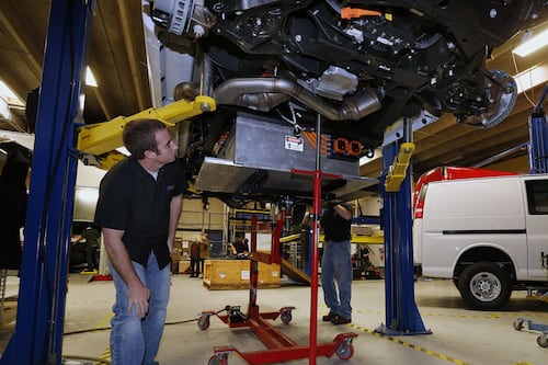 Gobierno advierte terminación de contrato colectivo en General Motors si gremio incumple