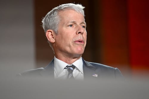 Secretario de Energía contradice a Trump: Asegura que guerra con Irán durará semanas