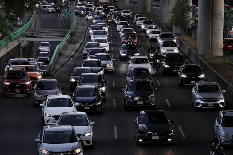 Venta de autos crece 4.9 por ciento en mayo; mercado hila tres meses con aumentos
