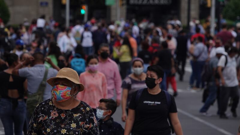 Miércoles ‘negro’: México registra 986 muertes, la cifra más alta de tercera ola COVID