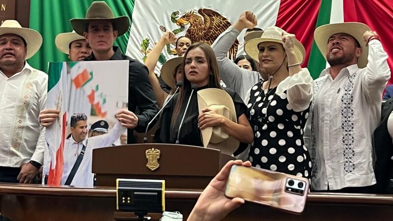 ‘Estamos contigo, Grecia’: Viuda de Carlos Manzo es elegida como alcaldesa de Uruapan