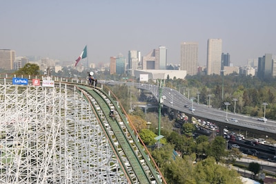 Julien Dupont durante su recorrido en La Feria de Chapultepec en la Ciudad de México. ( Marcos Ferro / Red Bull Content Pool)