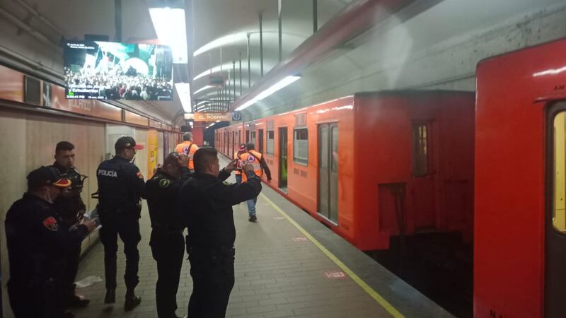 Línea 7 del Metro: Un tornillo flojo y otro degollado, causa de separación de trenes en Polanco