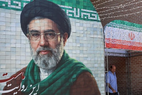 Irán ‘hace ojitos’ a propuesta de paz de Trump... pero tensión por uranio y cuota en Ormuz frena acuerdo