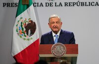 AMLO confirma que se vacunará contra COVID la próxima semana