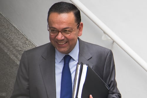 Germán Martínez se reintegra como senador tras renunciar al IMSS