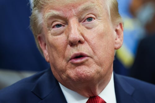 Trump anuncia una ‘Fuerza IA’ y un ‘zar’ para supervisar su avance: ‘De ninguna manera frenaremos’
