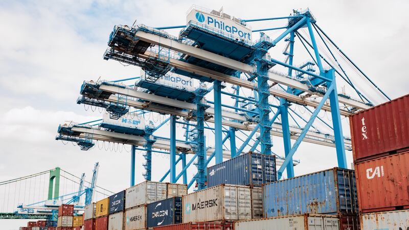 Trump golpea al PIB de EU sin querer: Déficit comercial sube inesperadamente en marzo