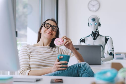 IA acelera conexión humana y transforma oficinas