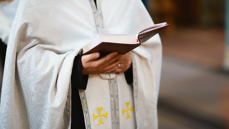 Asesinan a Román de la Cruz, sacerdote de Hidalgo: Dejaron un mensaje junto a su cuerpo