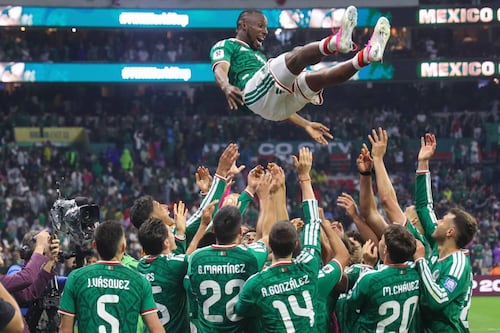 ‘A Inglaterra le ganamos, de ahí... ¿Y si sí?’: Mexicanos sueñan con volar a la final tras cuarta victoria
