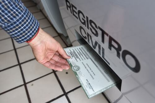 Trámites oficiales sin salir de casa (por fin) serán posibles: Diputados reciben ley para eliminar burocracia