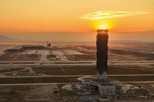 México responde a EU y justifica reubicación de vuelos en el AIFA: ‘Privilegia seguridad y eficiencia’
