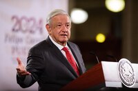 ‘Es una intromisión desesperada’: Acusa AMLO a jueza que intentó frenar la votación de la reforma judicial