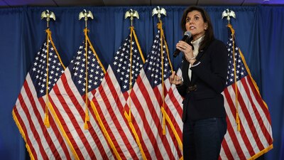 La precandidata presidencial republicana Nikki Haley habla en un evento de campaña el domingo 3 de marzo de 2024, en Portland, Maine. (Foto AP/Reba Saldanha)