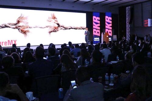 Perú, listo para la
XIII Cumbre Mundial de Comunicación Política