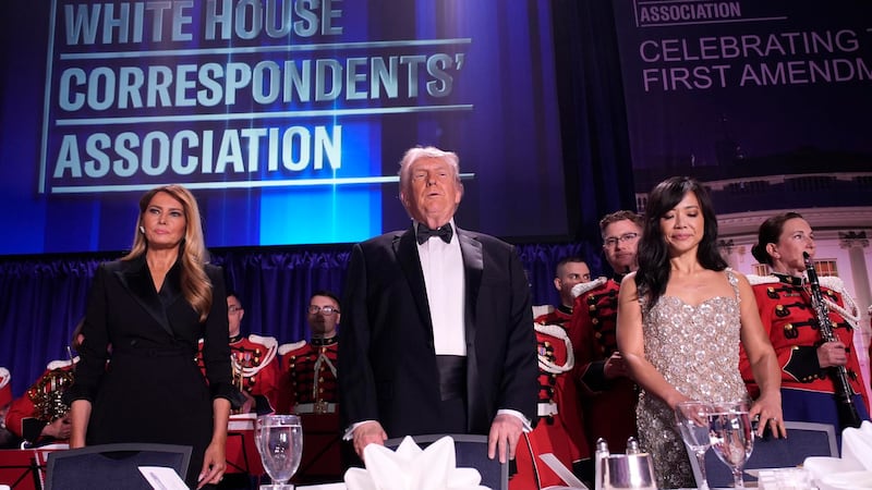 ¿Qué es la cena de corresponsales de la Casa Blanca y por qué Trump asistió HOY por primera vez en años?