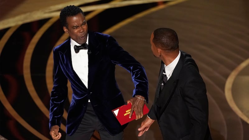 Fue real: Will Smith cachetea a Chris Rock en los Premios Oscar