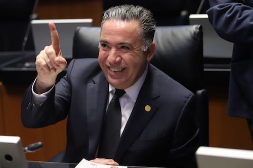 Reaparece Enrique Inzunza: Senador de Morena comparece como su propio abogado ante la FGR