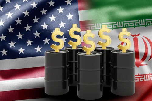 Precio del petróleo se ‘dispara’ a más de 100 dólares por barril por la Guerra en Irán