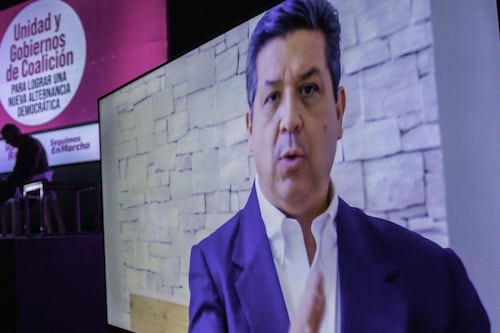 Corte revoca amparo al exgobernador García Cabeza de Vaca; reactivan orden de aprehensión