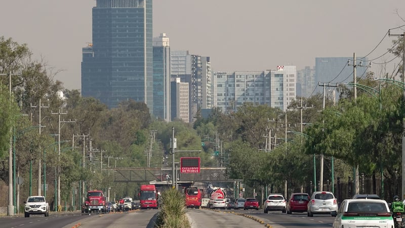 Activan contingencia en la CDMX y Edomex por contaminación: ¿Qué autos no circulan este domingo?