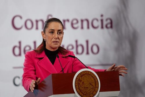 Sheinbaum condena violencia en marcha de la Generación Z y pide que continúe por la ‘vía pacífica’