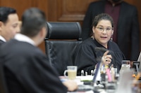 Lenia Batres insiste en acabar con la cosa juzgada