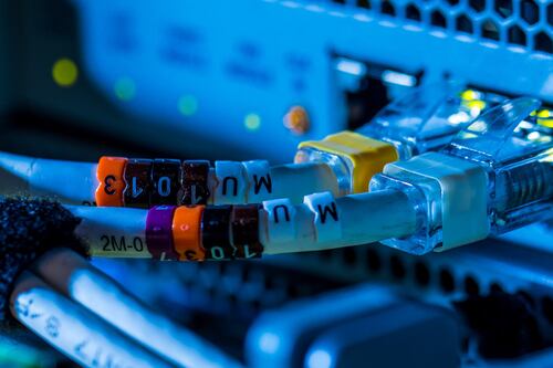 Instan a bancos y gobiernos a unirse para hacer frente a hackeos