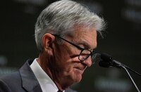 Aranceles ‘al rescate’: Política de Donald Trump seguirá pausando los recortes de la Fed
