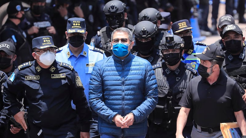 Juan Orlando Hernández, ‘socio’ del Chapo y expresidente de Honduras, sale de prisión por orden de Trump