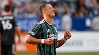 ‘Chicharito’ Hernández firma con el mismo patrocinador de Chivas