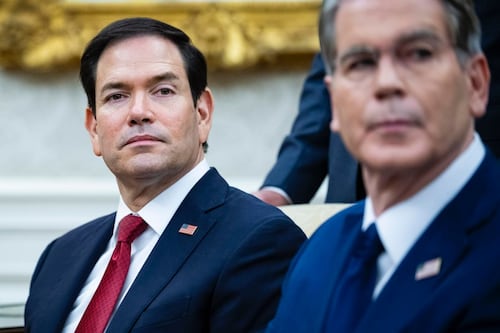 Estados Unidos le cumple a Cuba: Envía el primer cargamento de ayuda tras la promesa de Marco Rubio