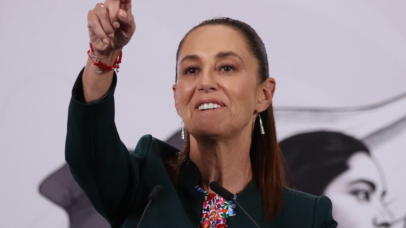 ‘Nuevísimos perfiles’: Claudia Sheinbaum se ‘burla’ de perfiles del PRI para elecciones de 2027