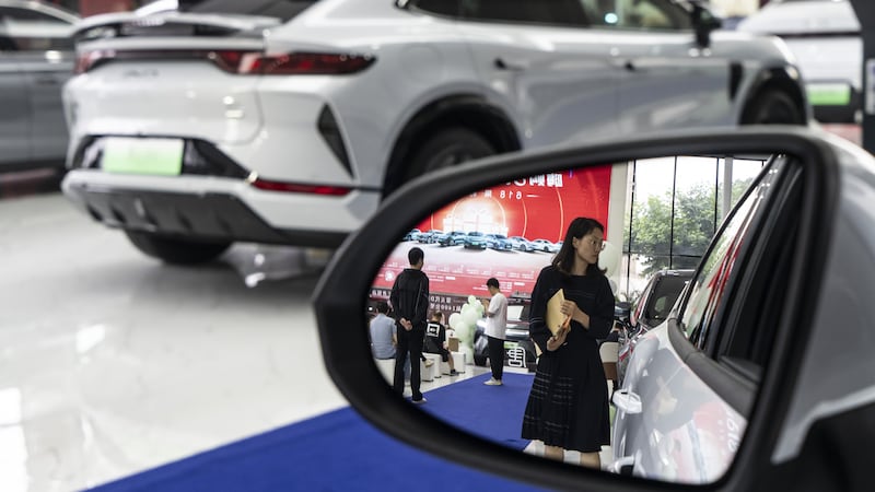 ‘Feroz’ competencia ‘tira’ ventas de BYD en China