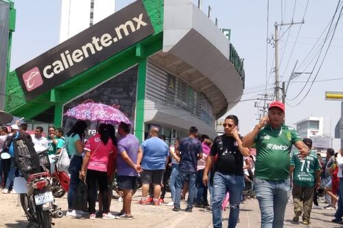 Se agotan en dos horas boletos de la final de futbol en León