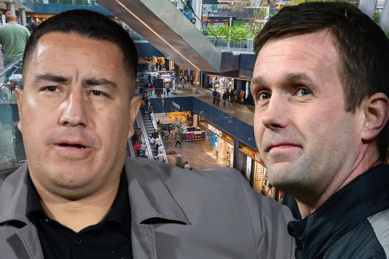 Efraín Juárez fue a un centro comercial en Cancún y salió con trabajo: El encuentro que lo hizo DT