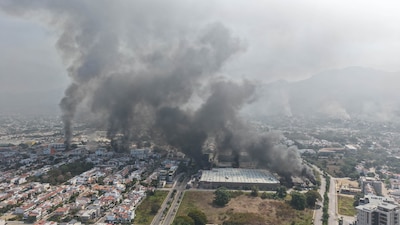 Durante el caos provocado por la muerte de Nemesio Oseguera, 23 reos del penal de Vallarta fueron liberados. (Foto: HÉCTOR COLIN/CUARTOSCURO)