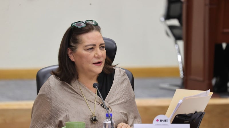 Siete consejeros del INE chocan con Guadalupe Taddei por texto sobre ‘Plan B’ de la reforma electoral