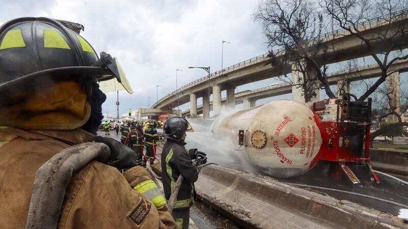 Fiscalía CDMX confirma: Chofer de la pipa que explotó en Iztapalapa iba a exceso de velocidad