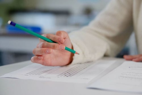Públicos, exámenes de consejeros del INE