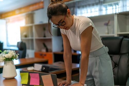 ¿Aplicas la renuncia silenciosa? Hablar con tu jefe puede ser una mejor idea