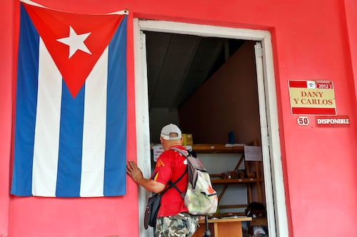 EU ayuda contra los apagones en Cuba: Aumentan las exportaciones de paneles solares